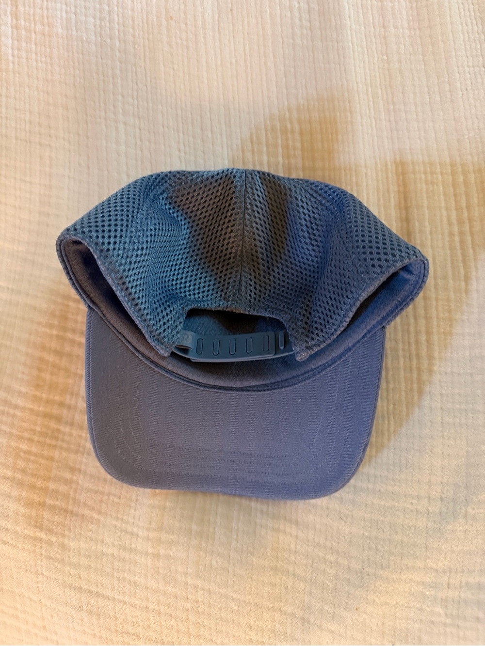 lululemon athletica Blue Mesh-Back Trucker Hat - Picture 3 of 4